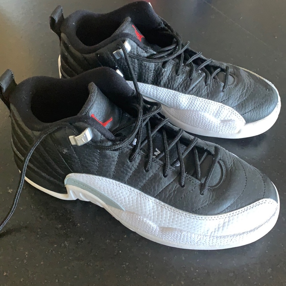 Retro 12 low black and white . Good condition